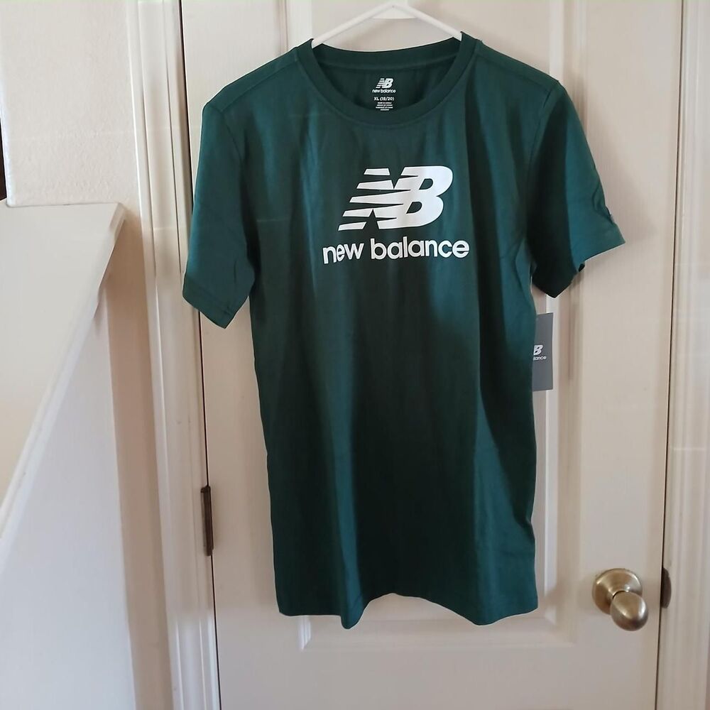 NWT New Balance night watch green t-shirt, Youth Size XL (18/20) Basic Preppy